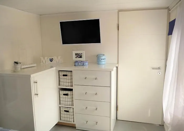 Holiday home De Graaf By Interhome *